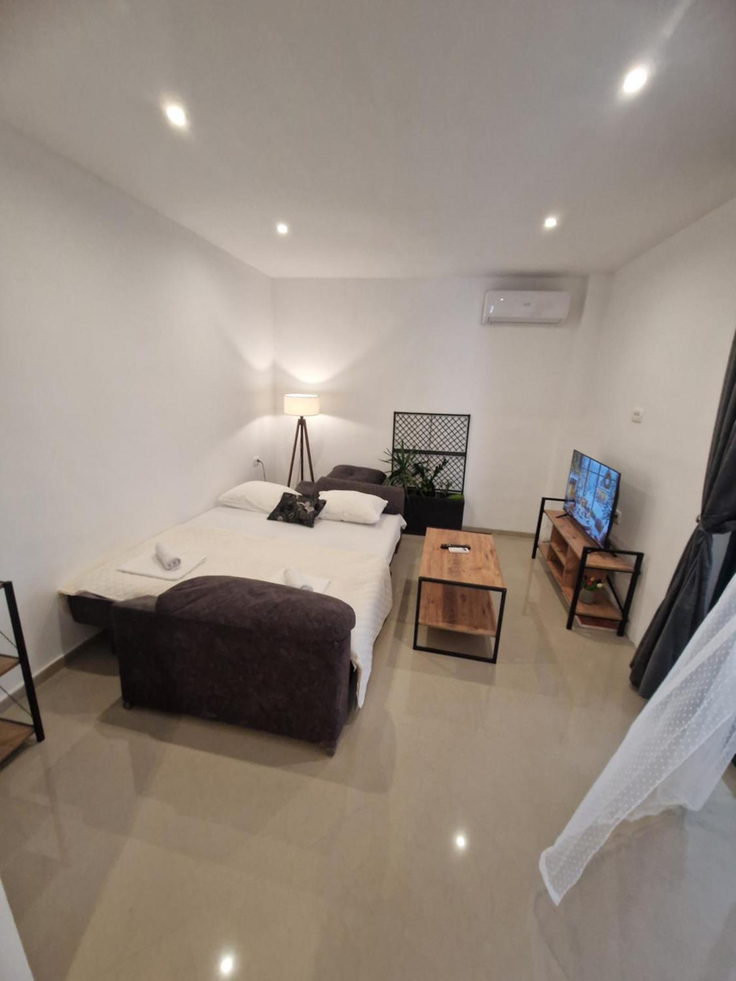 Guest House Damjana ブドヴァ 部屋 写真